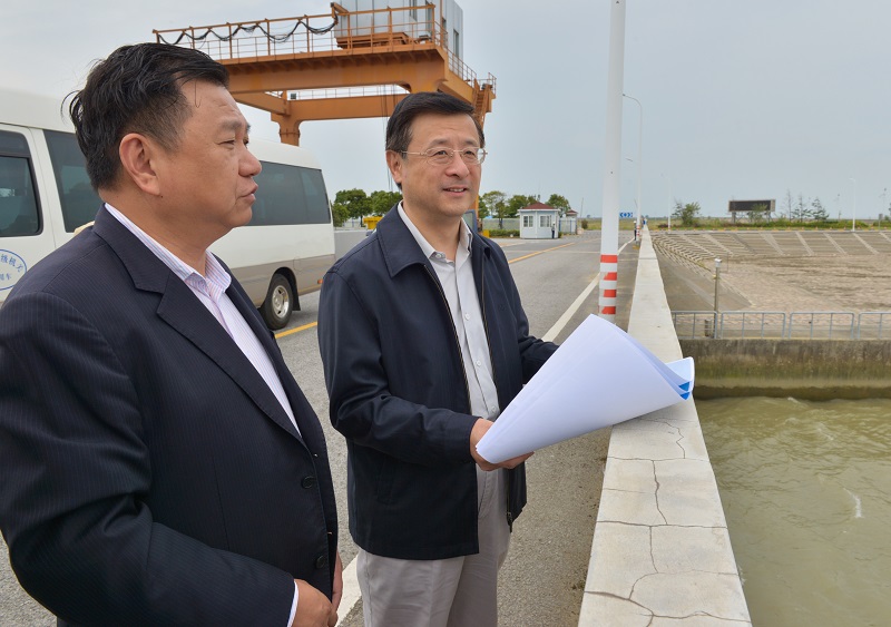 上海市副市長陳寅到青草沙水庫、大武川泵站開展工作調(diào)研